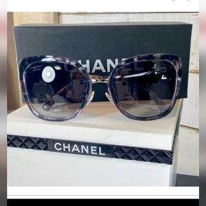 Chanel polarized sun glasses